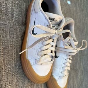 Nike Court Legacy Lift Shoes size 6